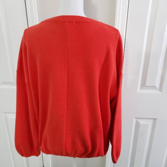 Elodie Red Top SZ L NWOT - Picture 2 of 5